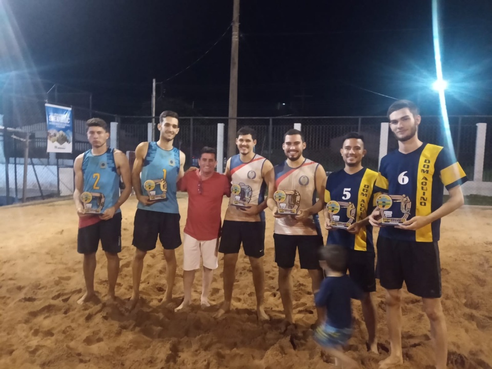 Promovido pela Sedesc, Torneio de Vôlei de Praia agitou Amambai nesse final de semana