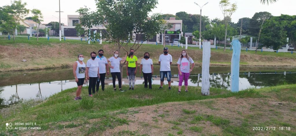 Idosos do Conviver e SCFVI de Amambai marcaram presença na abertura do ano esportivo de 2022