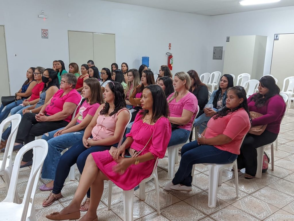 Acia realiza palestra com empreendedora da Angi Chocolates