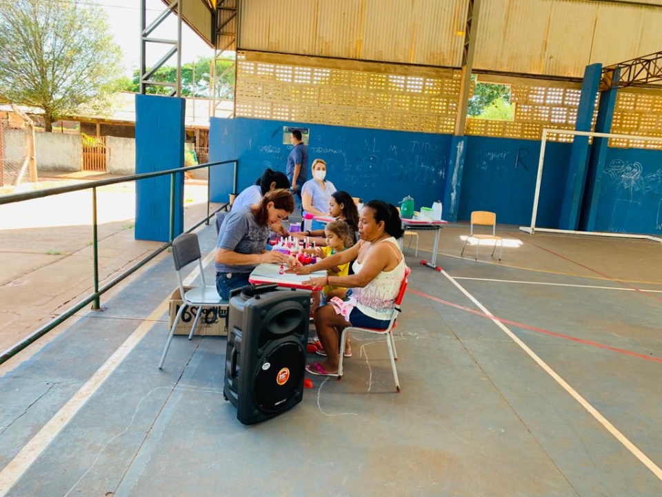 Dia da Beleza na vila Nossa Senhora Aparecida elevou a autoestima de mais de 20 mulheres nesta segunda (7)