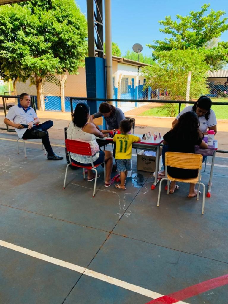 Dia da Beleza na vila Nossa Senhora Aparecida elevou a autoestima de mais de 20 mulheres nesta segunda (7)