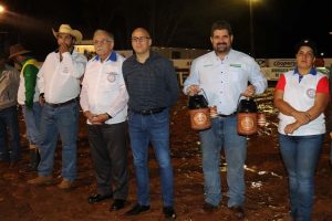 Grande público marca presença na Abertura do 32° Encontro Interestadual de Clubes de Laço do União Amambaiense