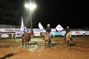 Grande público marca presença na Abertura do 32° Encontro Interestadual de Clubes de Laço do União Amambaiense