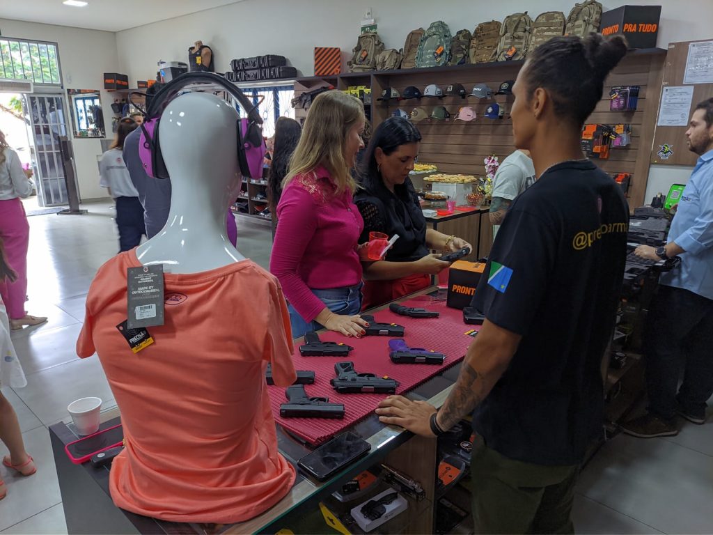 Precisão Armas e Acessórios realiza promoção especial para Mulheres em Amambai