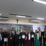 Câmara homenageia policiais militares por profissionalismo que salvou a vida de pai de família em Amambai