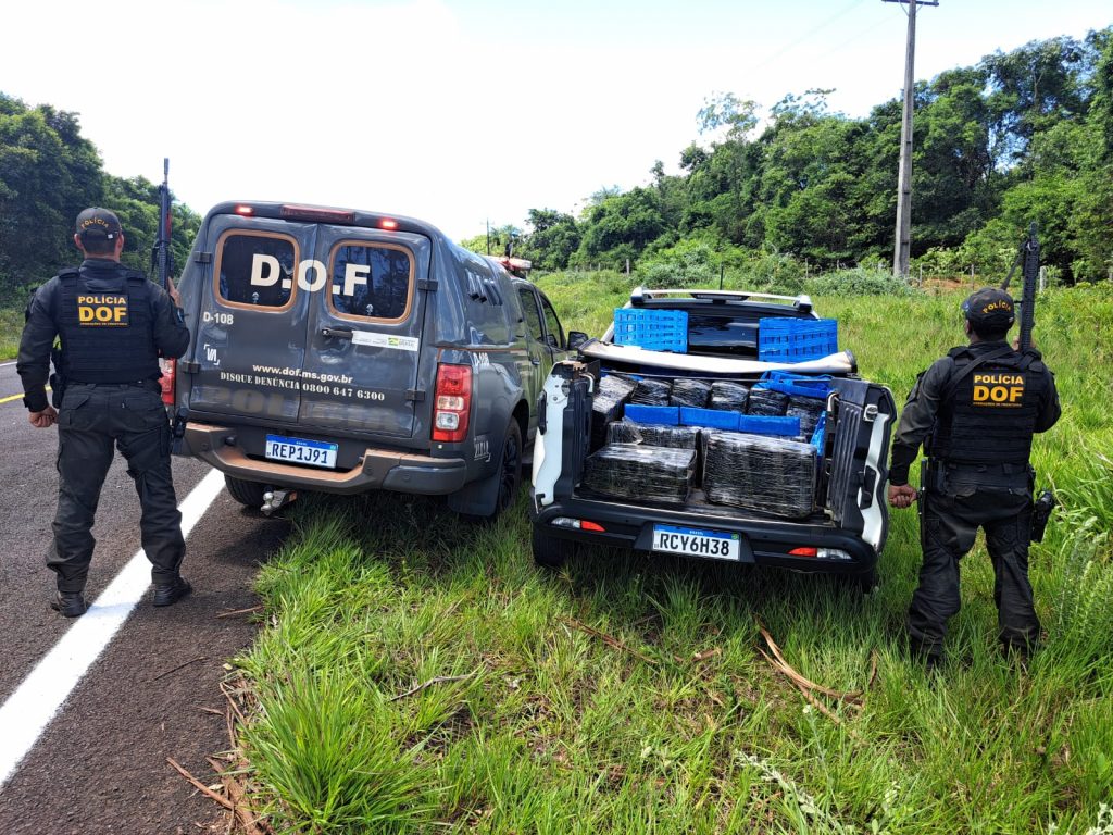 Tacuru: DOF apreende mais de uma tonelada de droga em camioneta roubada este mês em SP