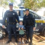 Polícia Militar de Amambai realiza pedido de aniversário de criança de 5 anos