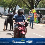 Competição Boi-Moto diverte e premia laçadores durante Super Domingo