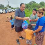 Prefeitura de Amambai leva alegria e doces às aldeias indígenas do município