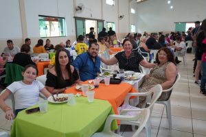 Simted de Amambai realiza confraternização com profissionais da educação na Fazenda Rincão Bonito