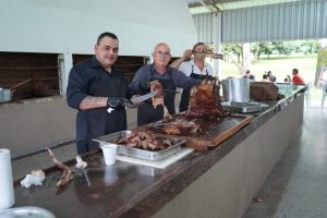 Simted de Amambai realiza confraternização com profissionais da educação na Fazenda Rincão Bonito