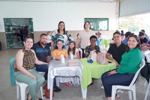 Simted de Amambai realiza confraternização com profissionais da educação na Fazenda Rincão Bonito