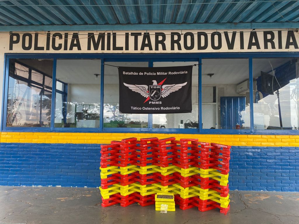 Polícia Militar Rodoviária prende casal por tráfico de drogas em Amambai