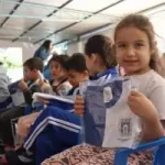 Prefeitura de Amambai entrega uniformes escolares para o ano letivo de 2025