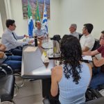 UEMS apresenta portfólio de cursos e projetos em reunião com a Prefeitura de Amambai