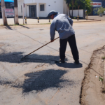 Prefeitura de Amambai intensifica operação tapa-buracos nas ruas da cidade