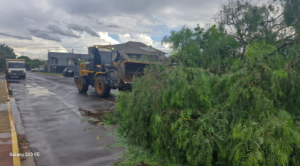 Prefeitura de Amambai intensifica ações para reparar estragos causados pela forte chuva de segunda-feira (17)