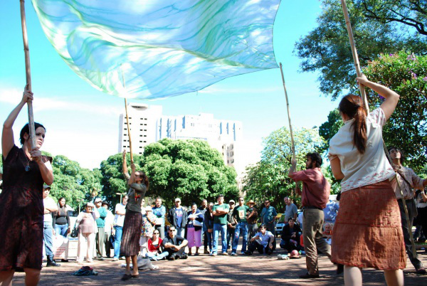 Espetáculo Tekoha será apresentado neste domingo na Praça Coronel Valêncio de Brum em Amambai.