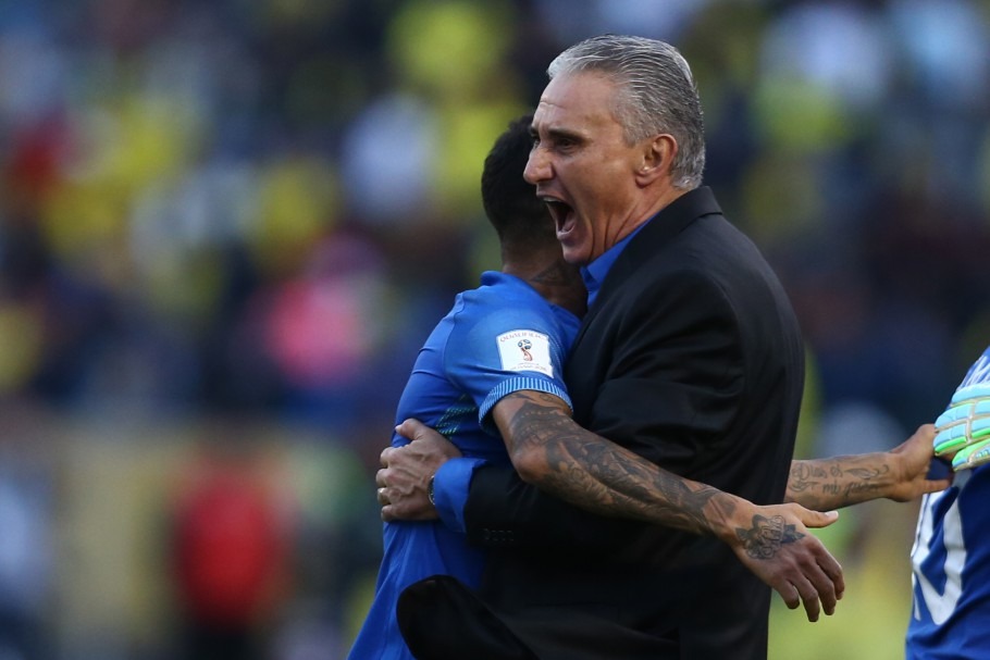 Equador x Brasil, em 2016, marcou a estreia do técnico Tite.