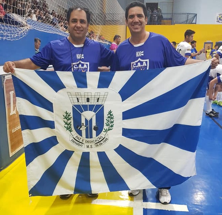 Técnico Júnior Peroli e Odil Puques, dirigente da equipe / Foto: Divulgação