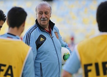 'Jamais vou pedir isso a meus jogadores (para aliviar no jogo)', diz Vicente del Bosque