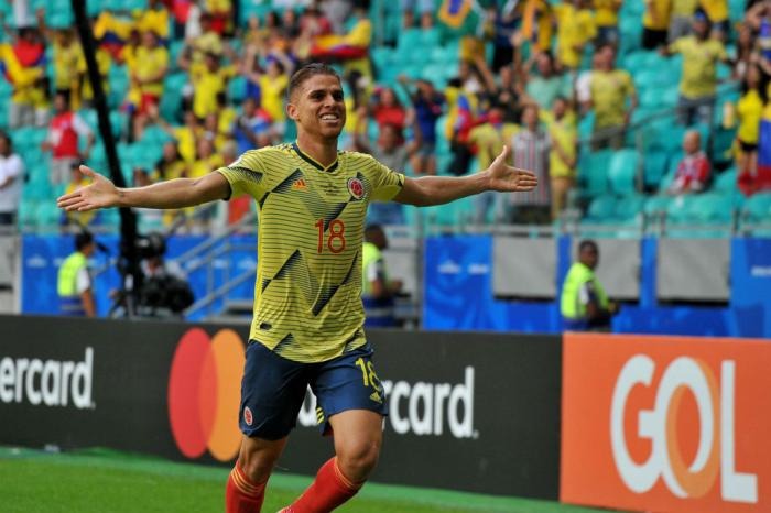 Cuéllar comemora o gol em Salvador / Foto: Gaúcha ZH Esportes