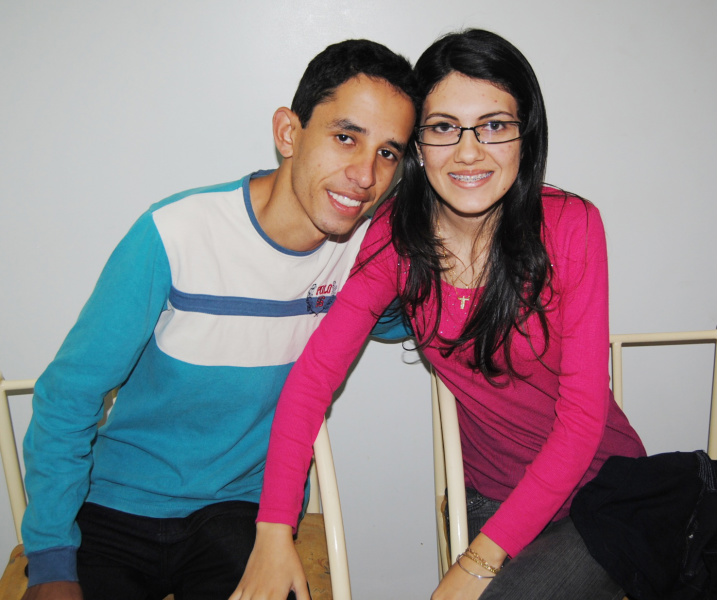 Katiely Duarte e Rosemir Alves, organizadores da viagem.