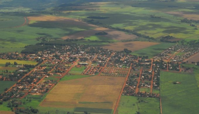 Vista aérea de Aral Moreira; proximidade com o Paraguai motiva pedido de forças federias nas eleições. (Foto: Reprodução)