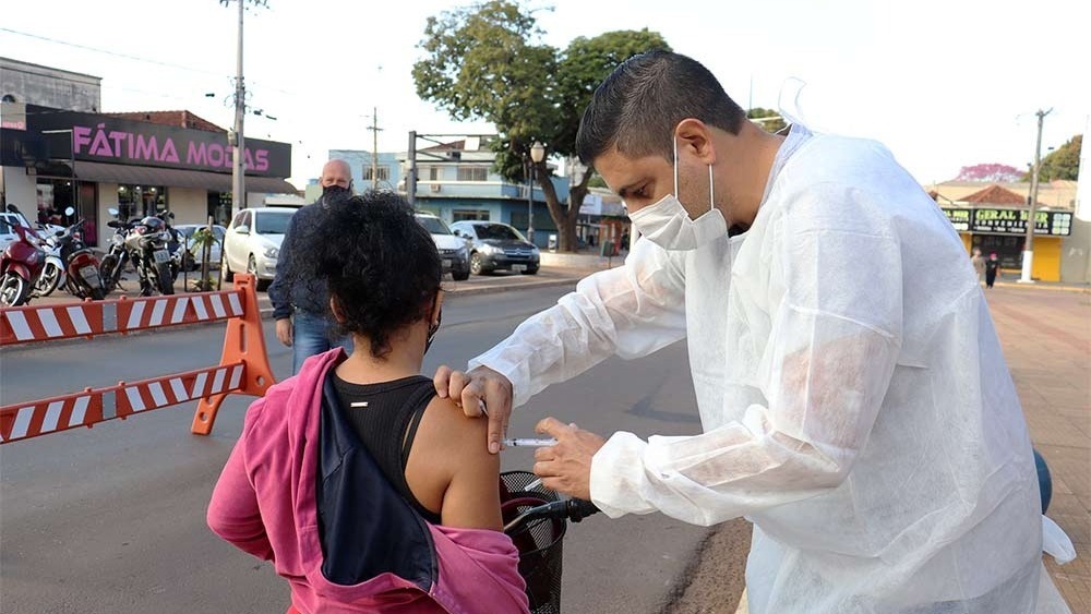 Em Amambai, 25.436 pessoas já foram imunizadas ao menos com a 1ª dose / Foto: Amambai Notícias