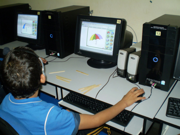 Tecnologia na aula - por que não aceitá-la a nosso favor?