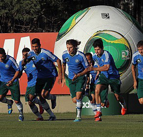 Palmeiras vai em busca de gordura contra Bragantino