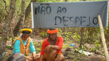 Protestos de indígenas no Mato Grosso do Sul, que esperam voltar às terras dos ancestrais, mas enfrentam resistência de governo e violência dos fazendeiros. Fotos: Cimi