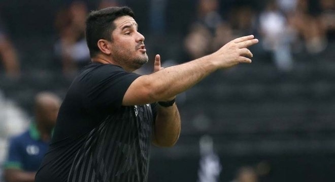 Eduardo Barroca não é mais técnico do Botafogo