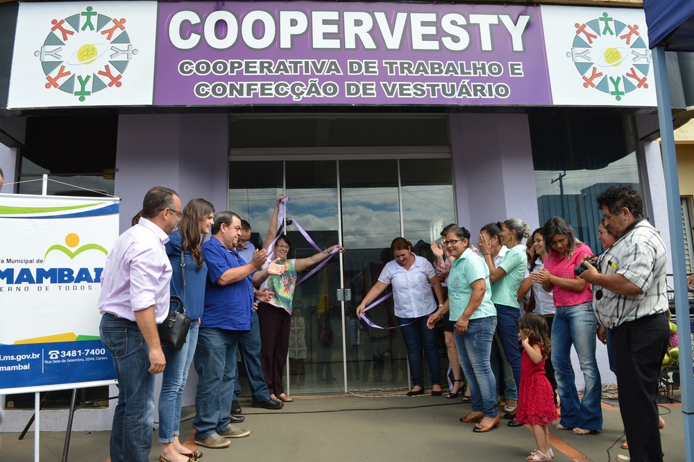 O grupo é formado por 18 pessoas / Foto: Moreira Produções