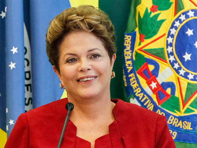 Dilma Rousseff conseguiu produzir mais lambanças do que se poderia imaginar no périplo que fez por vários países mundo afora nos últimos dias