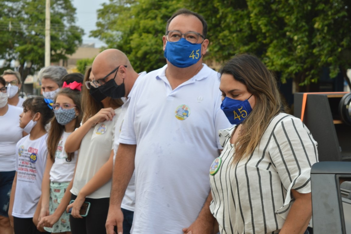 Dr. Bandeira e a esposa Lícia / Foto: Moreira Produções