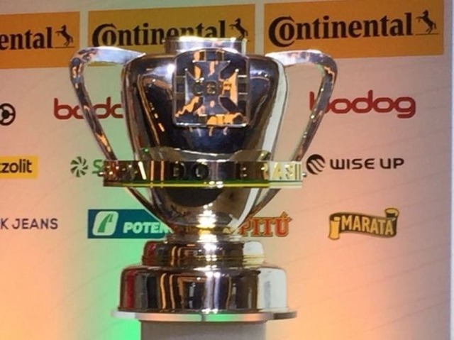 Quem vai levar a taça da Copa do Brasil? (Foto: Felippe Costa/GloboEsporte.com)