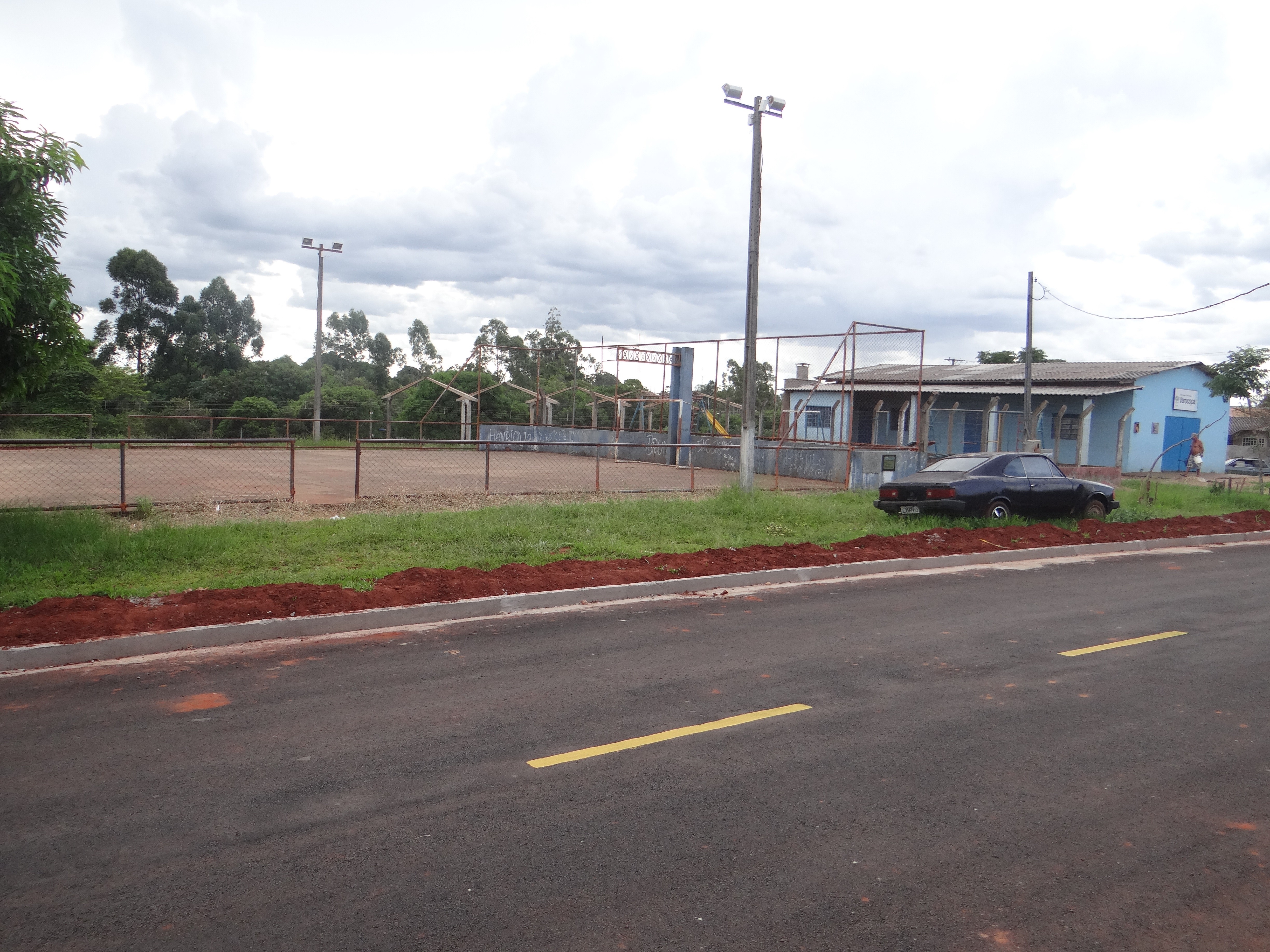 Vereador Humberto atende reivindicação apresentada pela diretoria da Associação de Moradores da vila Varocopa / Foto: Moreira Produções