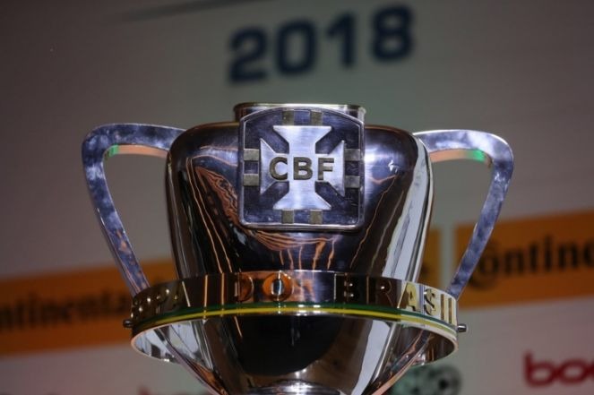 O troféu da Copa do Brasil 2018 (Foto: Reprodução )