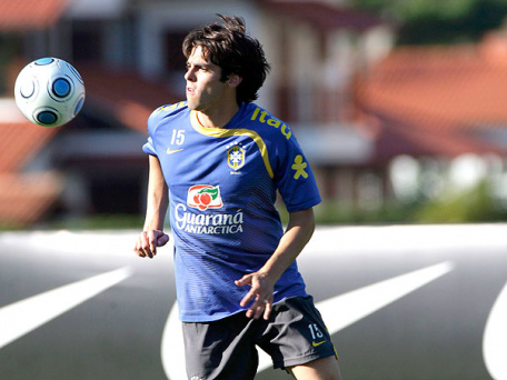 Marin pede seleção comprometida e espelhada em Kaká