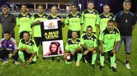 Time da Rádio Auxiliadora de Amambai foi a grande campeã dessa noite. Foto: Elvis Soares