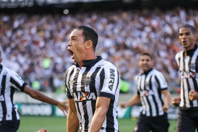 Ricardo Oliveira marcou dois para o Atlético-MG (Foto: Gazetapress)